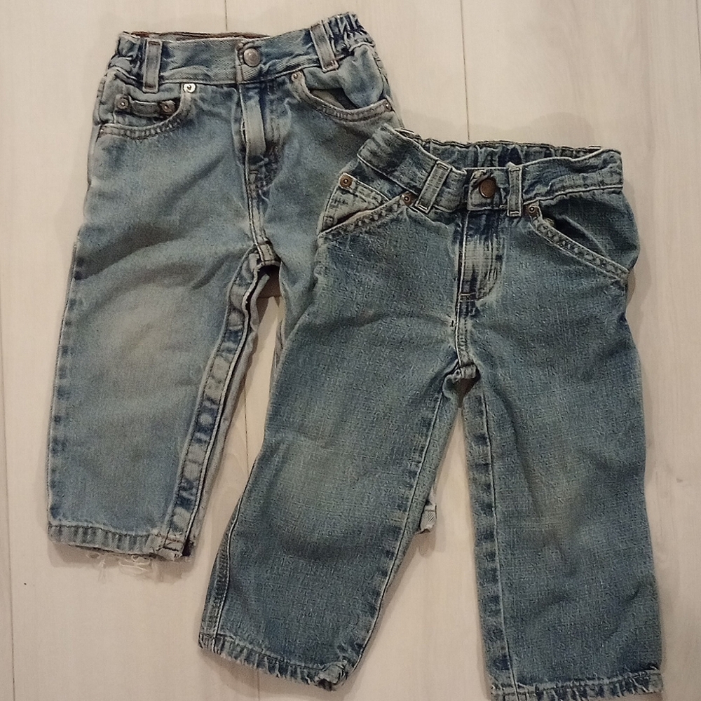 Bundle of 2 denim jeans